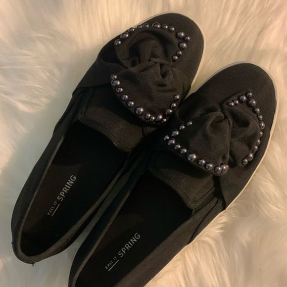 Call it spring sneakers - Picture 3 of 5